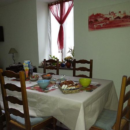 Millot Conilhac Bed & Breakfast ภายนอก รูปภาพ