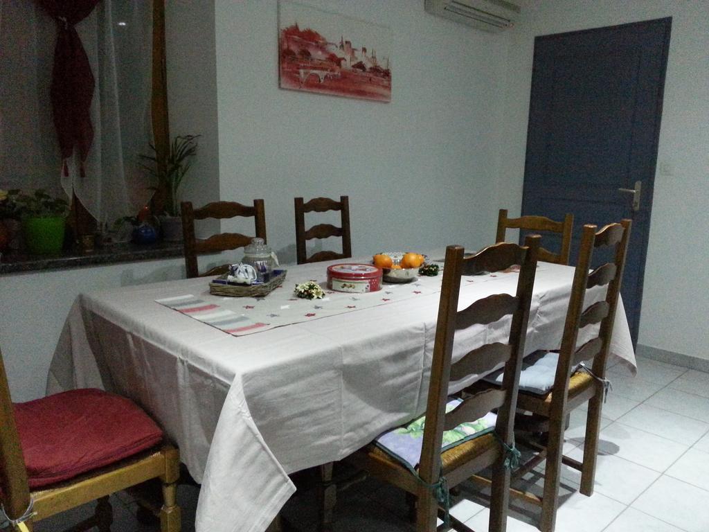 Millot Conilhac Bed & Breakfast ภายนอก รูปภาพ